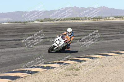 media/Jan-16-2026-CVMA Friday Practice (Fri) [[6f2bf47531]]/5-Racer 4-Trackday1/Session 2 (Bowl)/